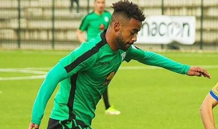 الاتحاد الليبي يتعاقد مع المهاجم الجزائري أيمن لقجع من الدوري الكويتي