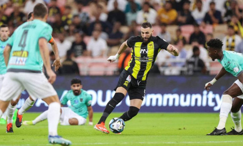 الاتحاد يستضيف التعاون بأفضلية تاريخية في دوري روشن السعودي