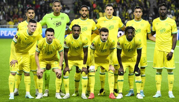 التشكيل الرسمي لمباراة نانت وأوكسير في الدوري الفرنسي اليوم