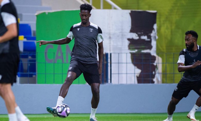 التعاون يناقش مستقبل السلولي وسط اهتمام من أندية أخرى