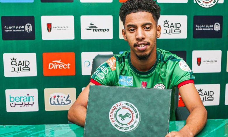 الخلود يتعاقد مع عبد الرحمن ويقترب من ضم الثنائي الشمراني وحاجي