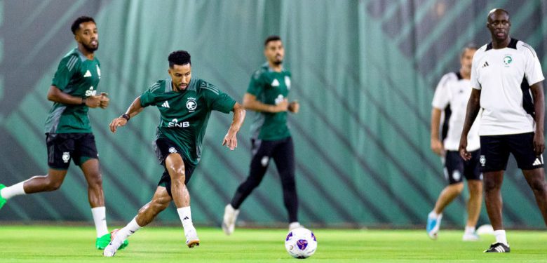 المنتخب السعودي يبدأ تمارين تكتيكية استعدادًا لتصفيات كأس العالم