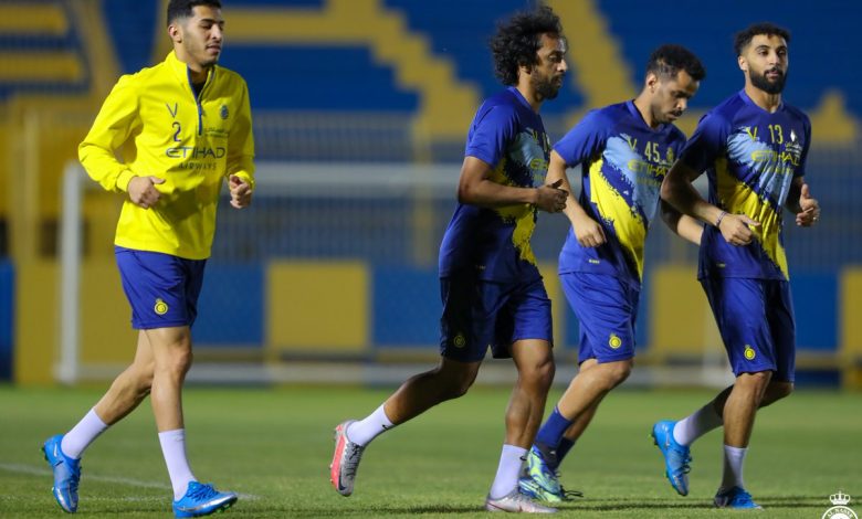 النصر يفتتح تدريبات الموسم الجديد على ملعبه بعد التأهيل