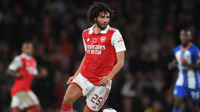 النني يواجه تحديات جديدة في الجزيرة الإماراتي بعد انتقاله في صفقة انتقال حر