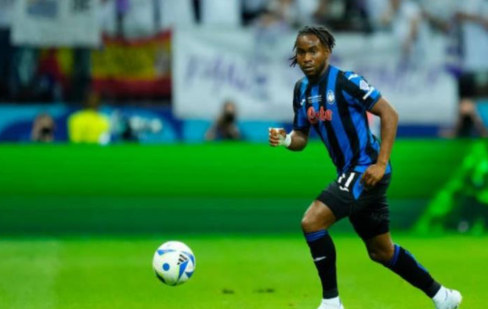 باريس سان جيرمان يواجه صعوبة في إتمام صفقة لوكمان