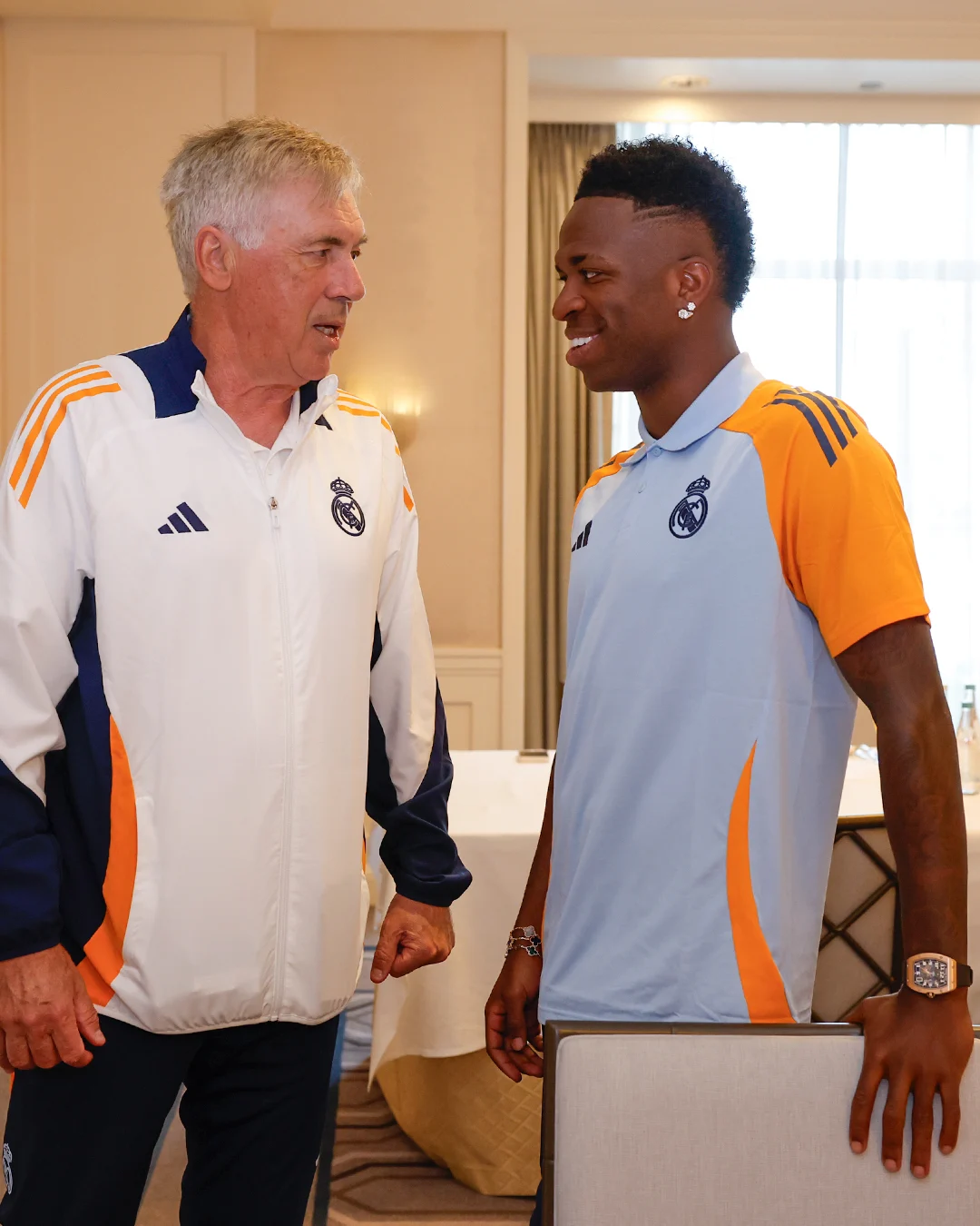 بالصور.. فينيسيوس جونيور ينضم لمعسكر ريال مدريد في الولايات المتحدة