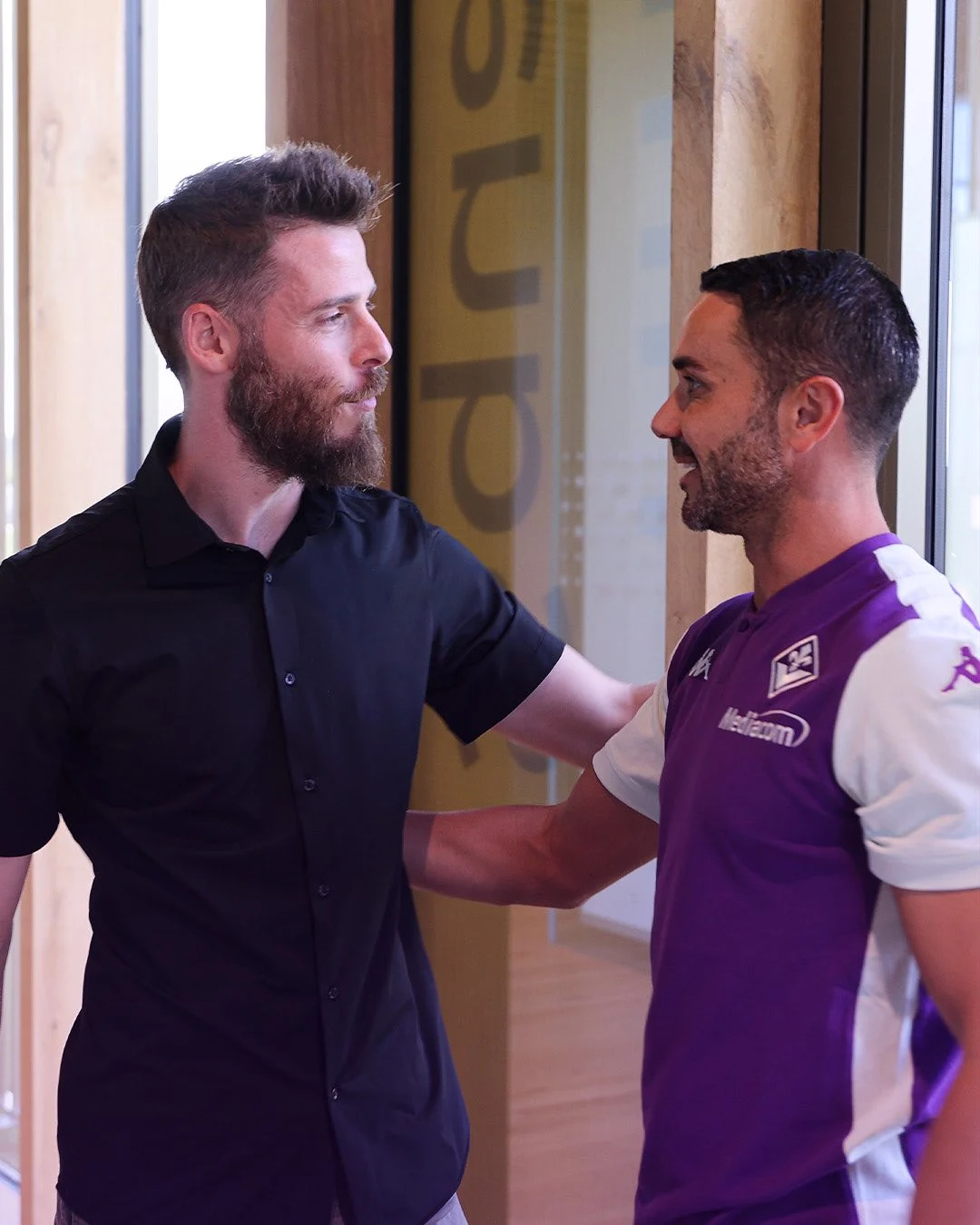 بالفيديو والصور.. دي خيا في إيطاليا للتوقيع مع فيورنتينا