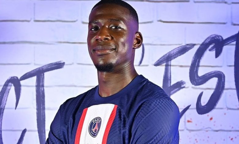 باير ليفركوزن يتعاقد مع موكيلي على سبيل الإعارة