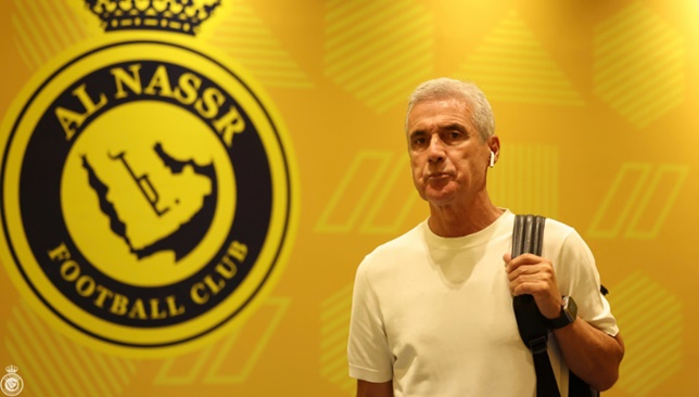 بعد خسارة النصر أمام الرائد.. كاسترو ينتقد التحكيم