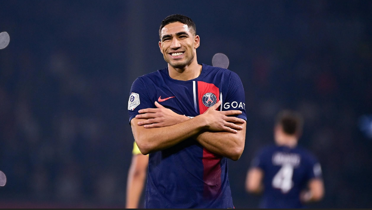 جورجينا تنشر صورة لابنة رونالدو بقميص أشرف حكيمي