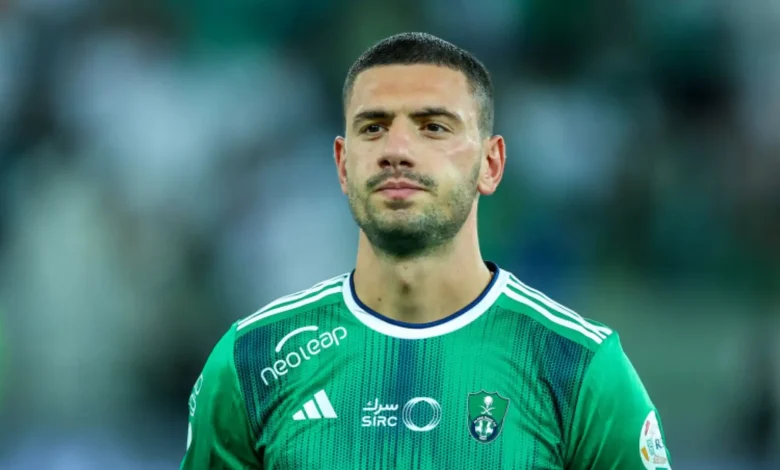 ديميرال مستمر مع الأهلي