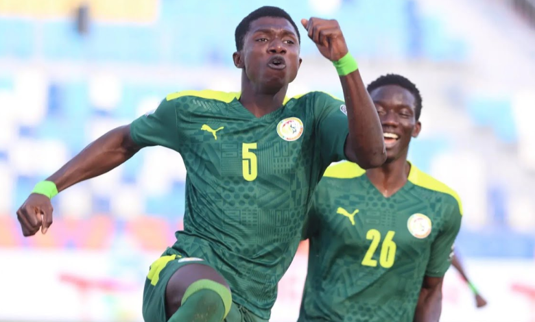 رسميًا .. موناكو الفرنسي يتعاقد مع لامين كامارا