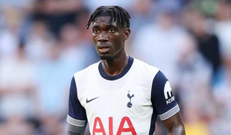 رسميًا.. إيقاف بيسوما مباراة واحدة بسبب فيديو غاز الضحك