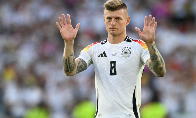 رسميًا.. توني كروس أفضل لاعب ألماني في 2024