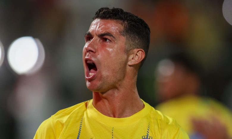 رونالدو يصل معسكر النصر بالبرتغال.. واستقبال حافل من الجماهير