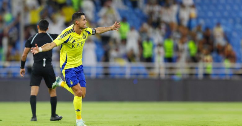 الركلات الحرة.. رونالدو يقترب من معادلة رقم ميسي