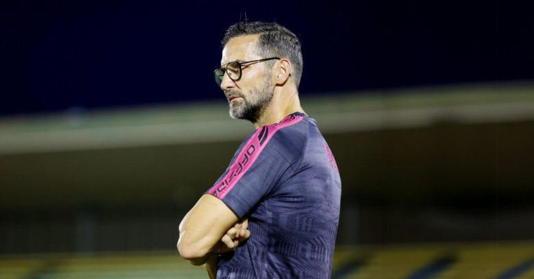 زينباور يريح أساسيي الوحدة ويعقد اجتماعًا مع جودوين