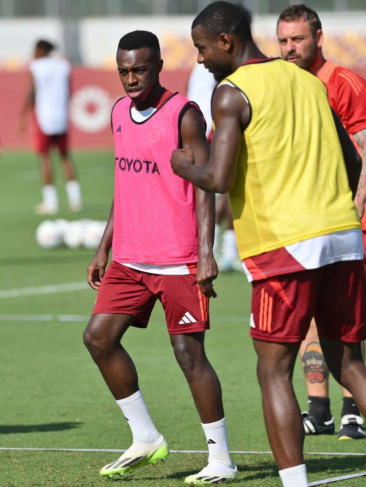 سعود عبد الحميد يبدأ مغامرته مع روما بتدريب ترحيبي