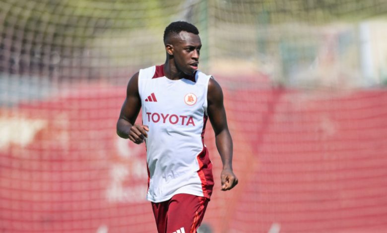 سعود يحصل على إقامة العمل وينضم لقائمة روما