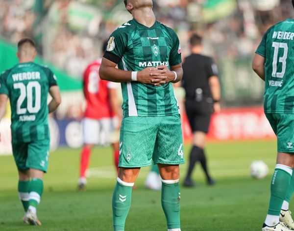 فيردر بريمن وفولفسبورج وكيكرز أوفينباخ يتأهلون إلى الدور الثاني من كأس ألمانيا