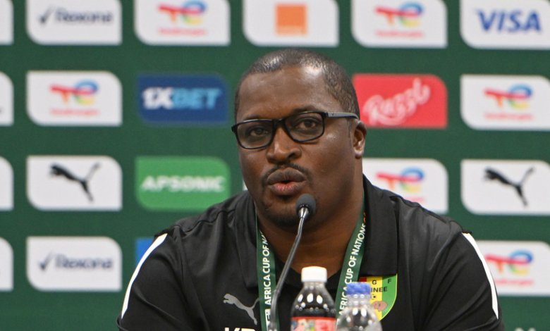 قاهر منتخب الجزائر يتعرض للطرد السريع