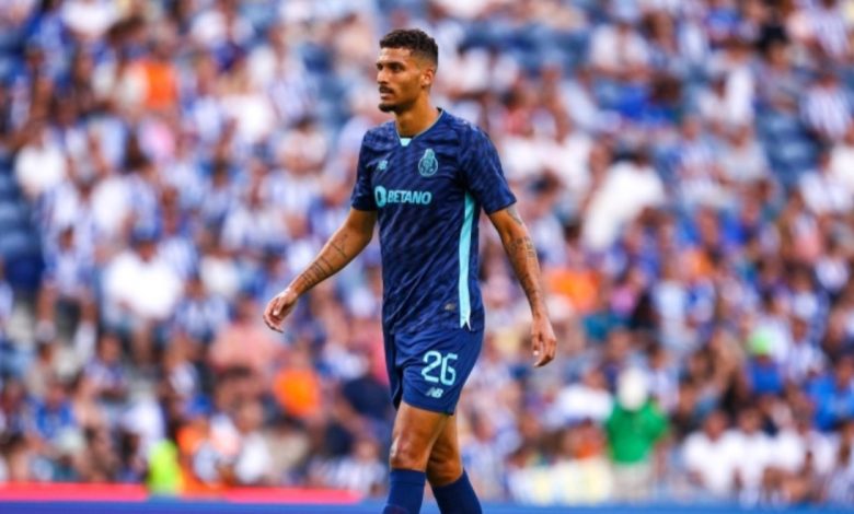 نوتنجهام يعلن رسميًا تعاقده مع كارمو ويقرر إعارته إلى أوليمبياكوس