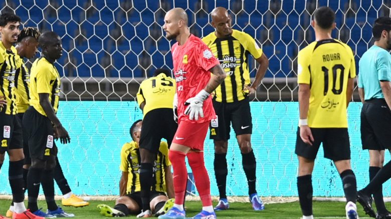 كانتي يتألق في افتتاح دوري روشن السعودي