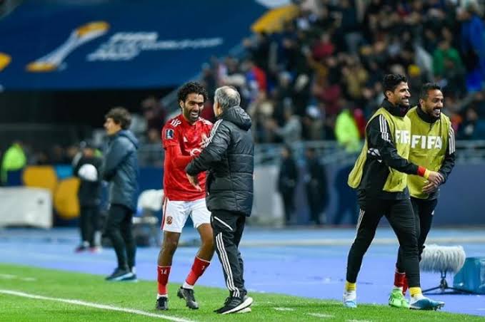 كولر يتمسك بحسين الشحات ويرفض رحيله