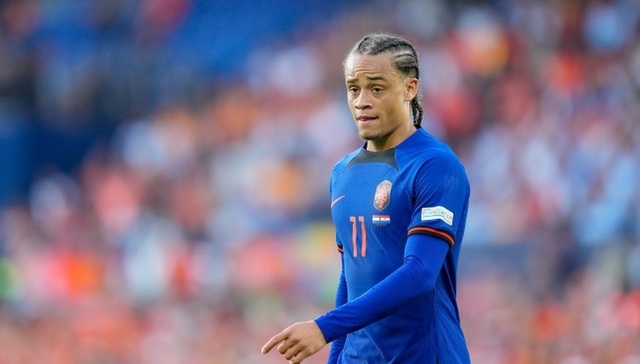 لايبزيج يتعاقد مع تشافي سيمونز على سبيل الإعارة