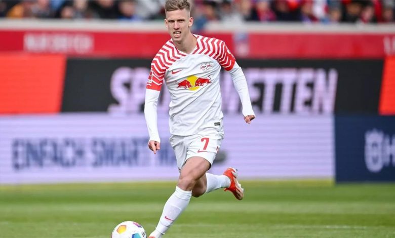 أولمو يودع فريقه السابق برسالة مؤثرة بعد انتقاله لبرشلونة