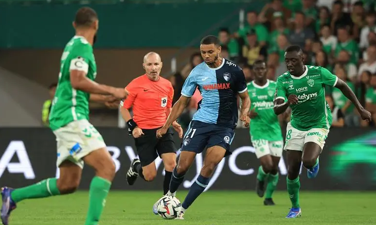 لوهافر يهزم سانت إيتيان على أرضه بثنائية نظيفة