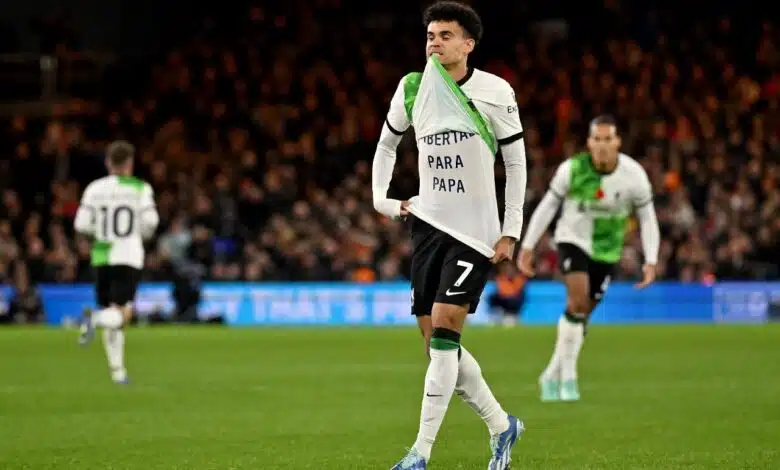 ليفربول ينفي شائعات رحيل دياز إلى مانشستر سيتي