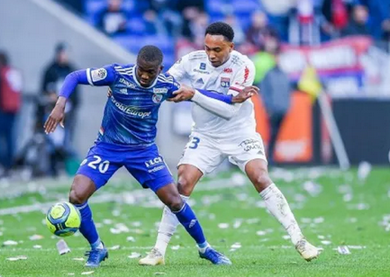 ليون يطمح لتفادي الهزيمة الثالثة أمام ستراسبورغ صاحب الانطلاقة المتميزة (مُعطيات وتوقعَات)