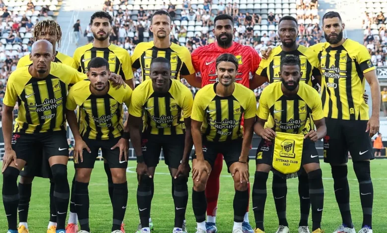 مباراة الاتحاد وفارينزي.. توترات وهجوم الجماهير وراء إنهاء اللقاء مبكرًا