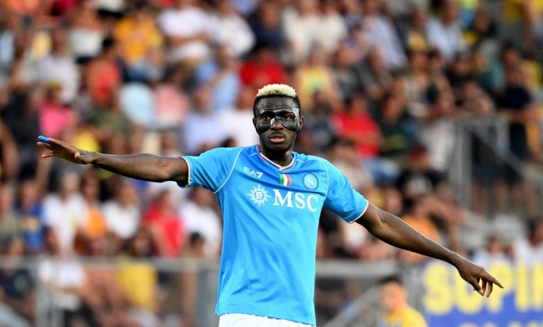 مفاوضات أوسيمين.. نابولي يسعى لرفع قيمته واللاعب لم يرد على الأهلي