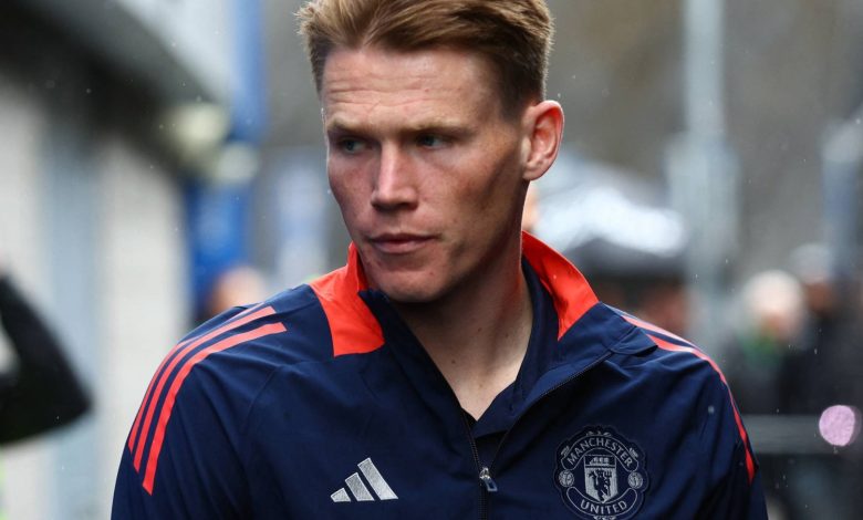 رسميًا.. مكتوميناي إلى نابولي