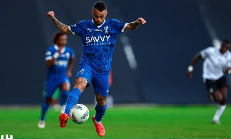 بعثة الهلال تتوجه إلى أبها استعدادًا لكأس السوبر