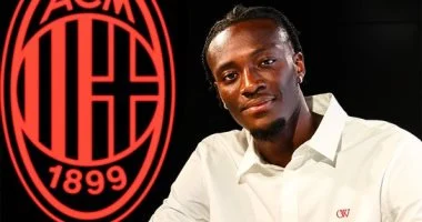 رسميًا.. ميلان يضم تامي أبراهام على سبيل الإعارة من روما