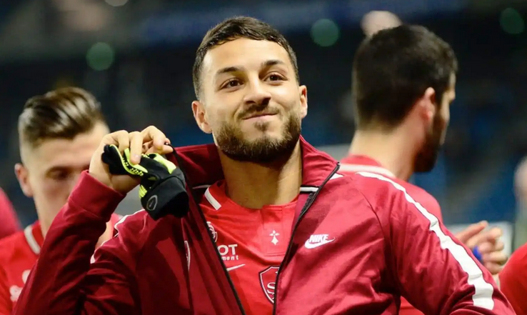 هاريس بلقبلة يُغازل بيتكوفيتش ويعرب عن رغبته في العودة للمنتخب الجزائري