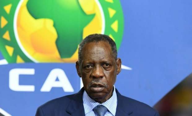 وفاة عيسى حياتو رئيس الكاف الأسبق عن عمر 77 عامًا