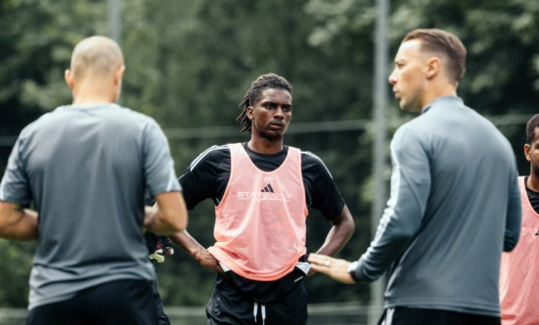 يايسله يشدد على الأهلاوية في معسكر النمسا