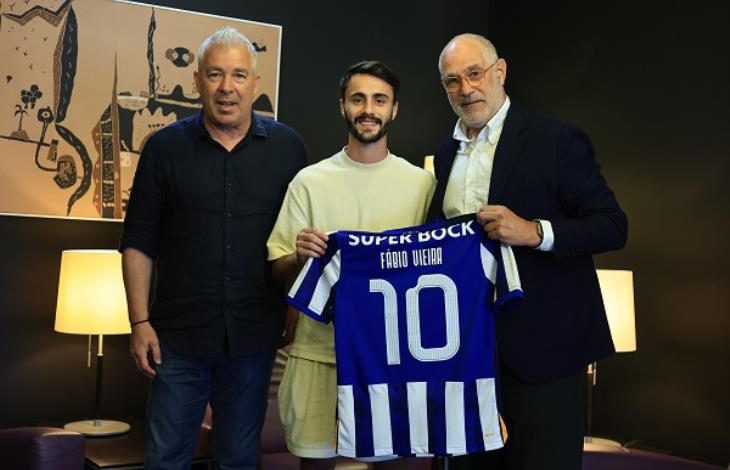 رسميًا.. لاعب أرسنال يعود إلى بورتو مرة أخرى