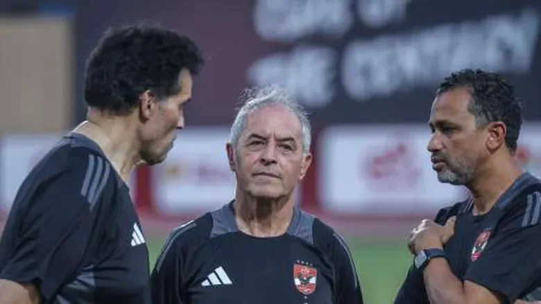 الأهلي يتخذ قرارًا جديدًا بشأن مترجم كولر: رحيل خليفة الجوادي المؤقت