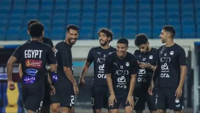 قائمة منتخب مصر تضم 25 لاعبًا بعد استبعاد محمد عبد المنعم وإمام عاشور