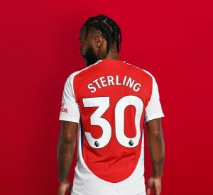 تعرف على رقم قميص ستيرلينج مع أرسنال