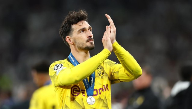 اقتراب روما من حسم صفقة ضم ماتس هوملز