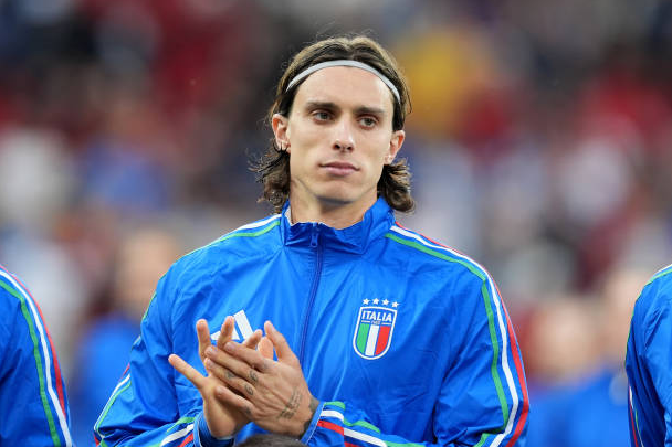 الإصابة قد تغيب كالافيوري عن المشاركة مباراة إيطاليا القادمة