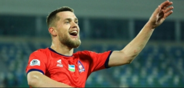 رسميًا.. الصفاقسي يضم المهاجم الألباني روبين هيباي