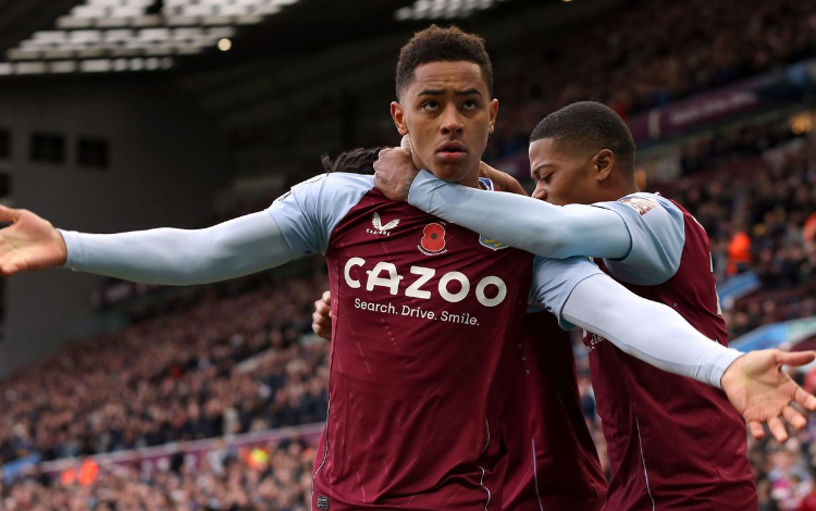 الليلة.. أستون فيلا يستضيف بايرن ميونخ في دوري الأبطال