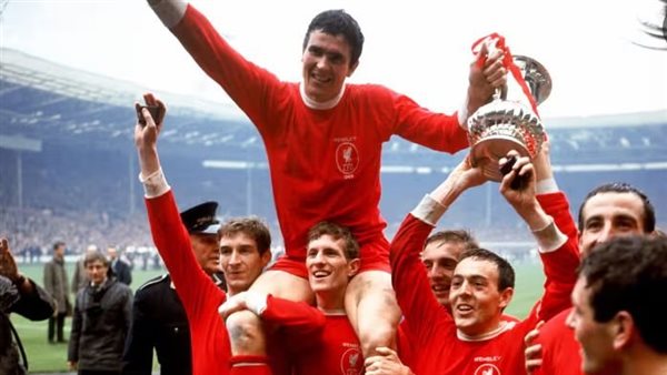 ليفربول ينعي قائده الأسطوري رون ييتس بعد صراع مع المرض